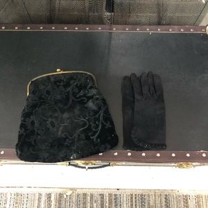 Small black handbag with black gloves